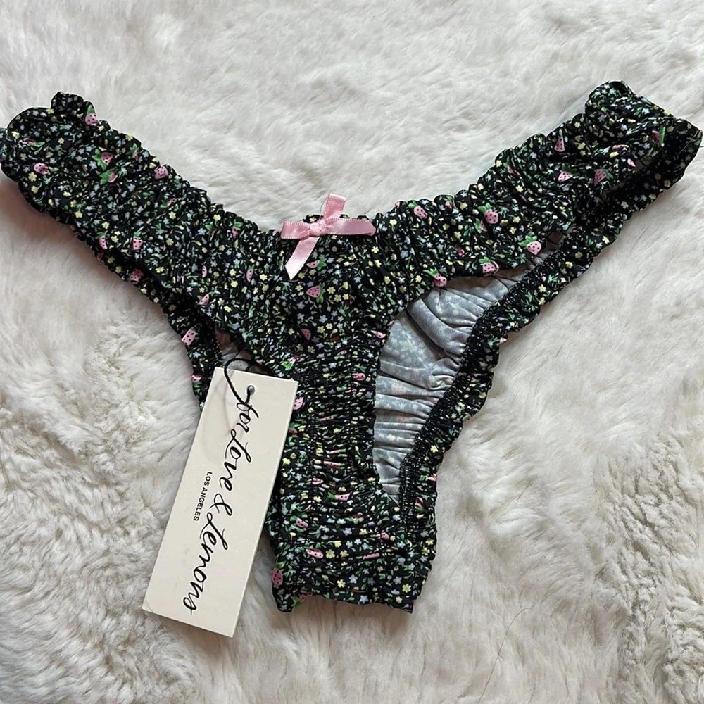 NWT For Love & Lemons Strawberry Thong - SIZE: S - Picture 4 of 4